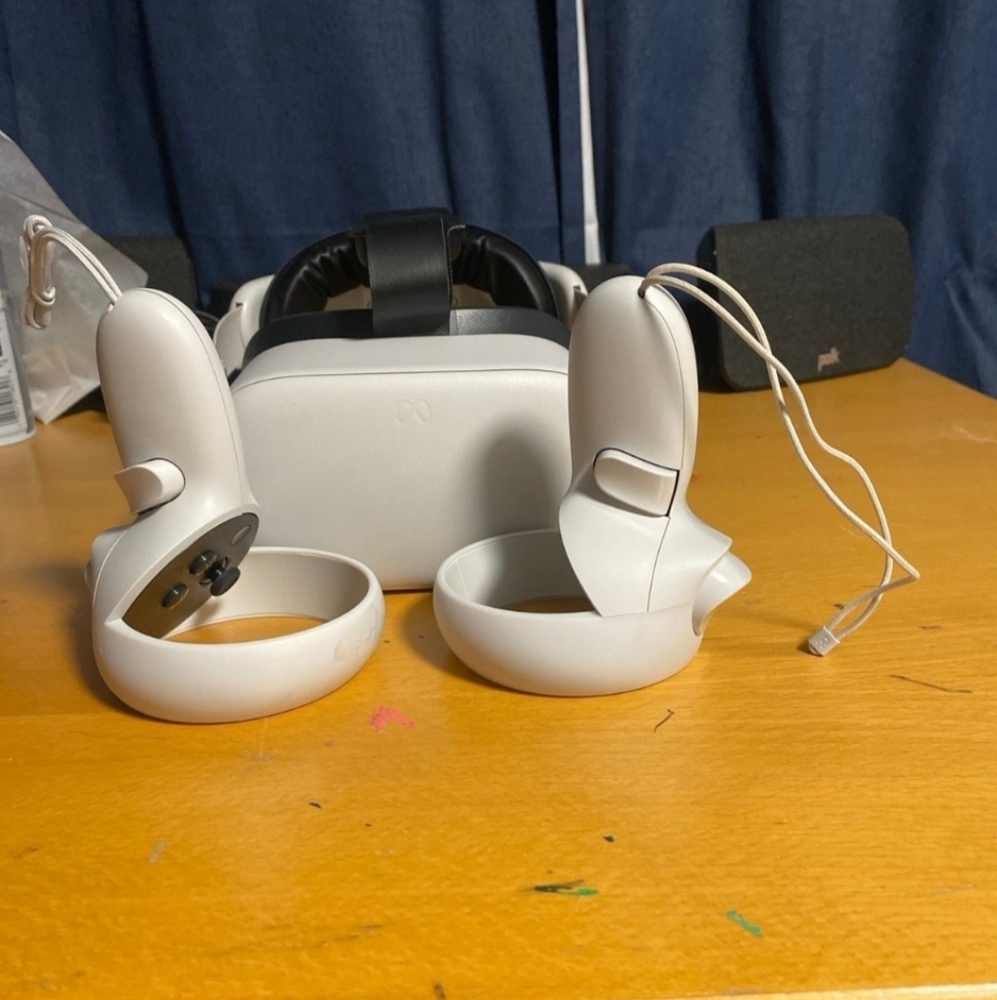 Meta Quest 2 256gb headset
